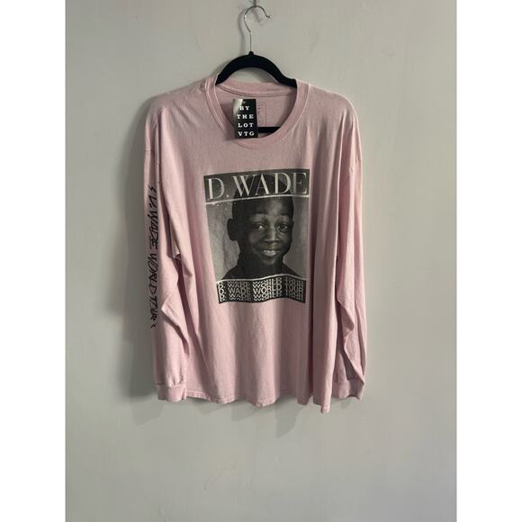 NBA Other - Dwayne Wade T-Shirt Size XL
